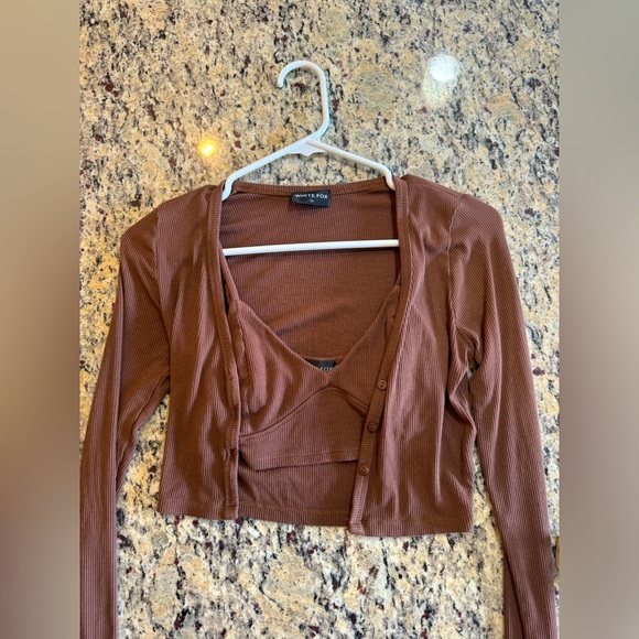 White Fox Boutique Who We Are Two Piece Crop Set Brown - Picture 2 of 6